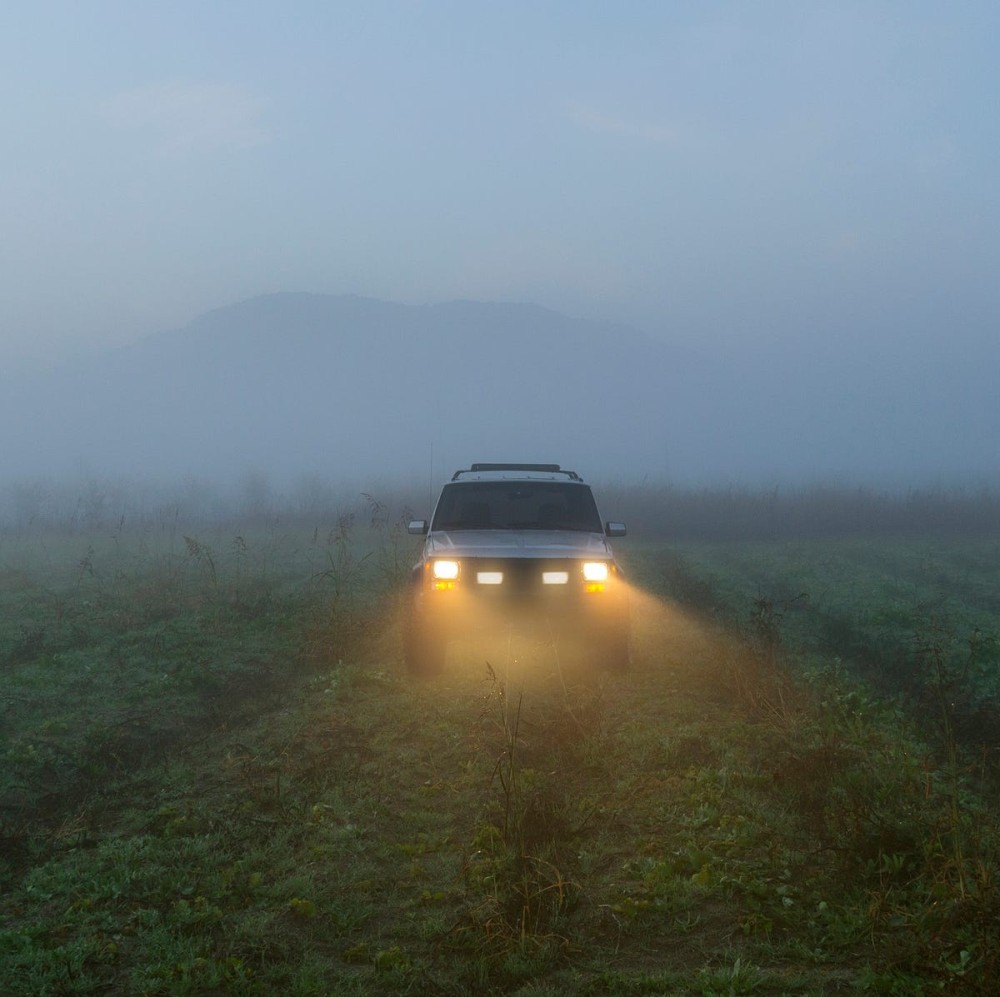 headlights move up and down when starting car